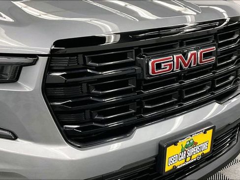 Used 2025 GMC Acadia Elevation w/ Elevation Premium Package image 34