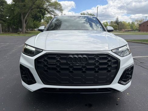 Certified 2025 Audi Q5 e Premium Plus w/ Premium Plus Package AWD/4WD image 3