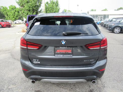 Used 2022 BMW X1 sDrive28i w/ Premium Package FWD image 6