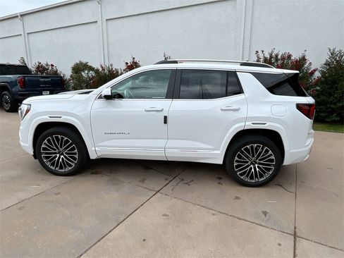 New 2026 GMC Terrain Denali w/ LPO, Floor Liner Package image 3