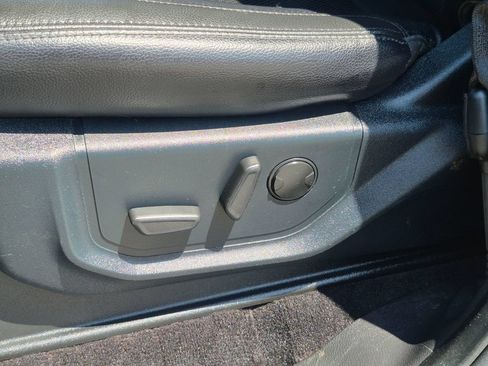 Used 2021 Ford Expedition XLT RWD image 15