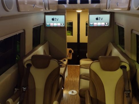 Used 2022 Mercedes-Benz Sprinter 3500 image 17