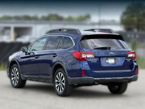 Used 2015 Subaru Outback 3.6R Limited AWD/4WD image 10