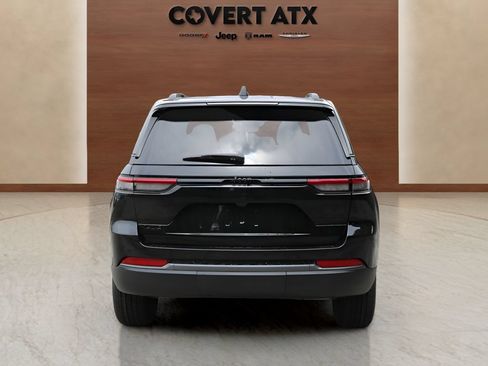 New 2026 Jeep Grand Cherokee 4WD image 4