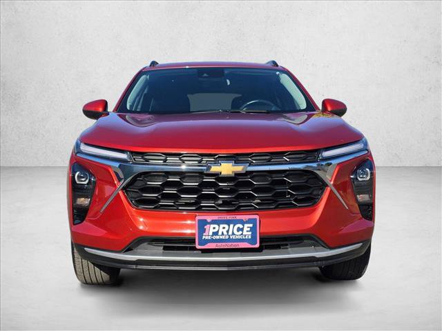 Used 2024 Chevrolet Trax LT w/ LT Convenience Package FWD image 8