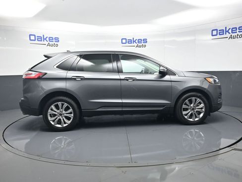 Used 2024 Ford Edge Titanium AWD/4WD image 9