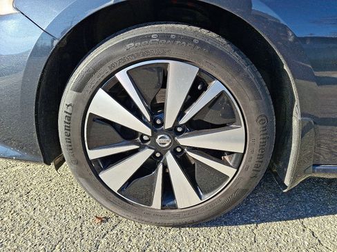 Used 2020 Nissan Altima 2.5 SV image 8