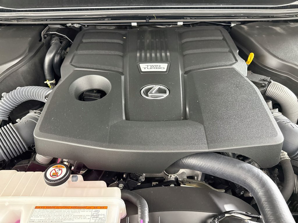 Certified 2024 Lexus GX 550 w/ Accessory Package (Z1) AWD/4WD image 32