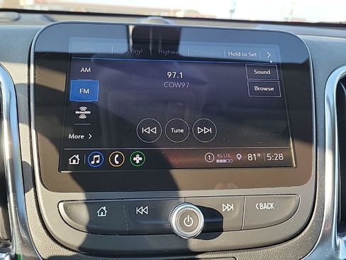 Used 2024 Chevrolet Equinox LT AWD/4WD image 13