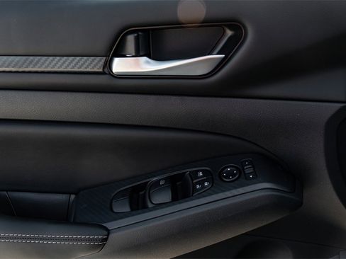 New 2024 Nissan Altima 2.5 SV image 7