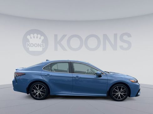 Used 2024 Toyota Camry SE w/ Cold Weather Package image 8