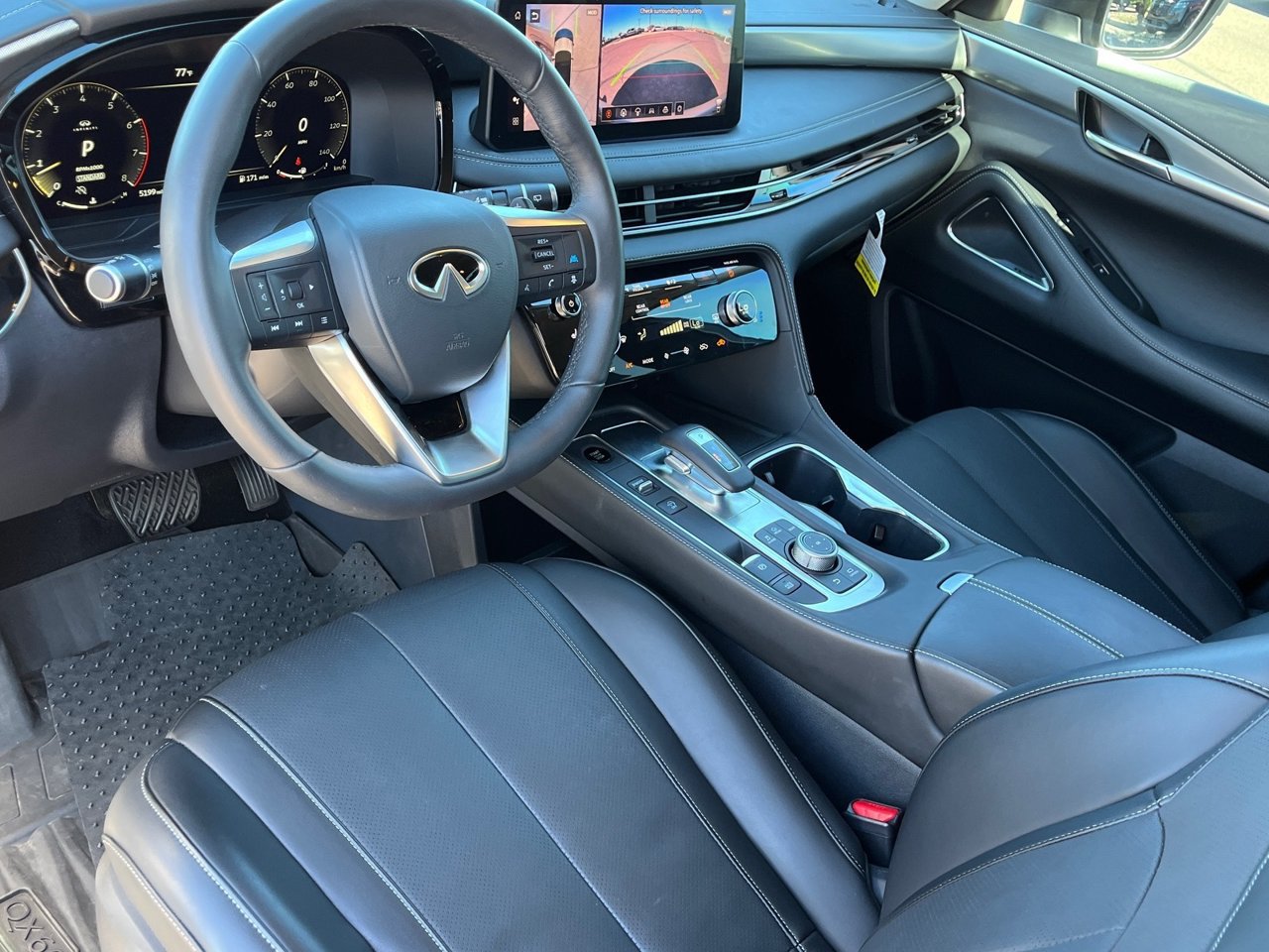 Certified 2026 INFINITI QX60 Luxe w/ Cargo Package FWD image 16