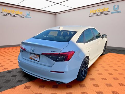Used 2023 Honda Civic Sport image 5