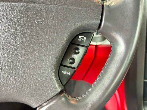 Used 2002 Ford Thunderbird RWD image 12