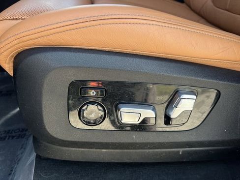 Used 2020 BMW X5 sDrive40i w/ Premium Package image 21