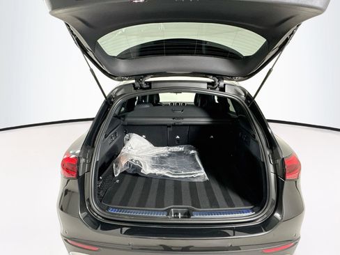 Used 2026 Mercedes-Benz GLC 300 4MATIC image 29
