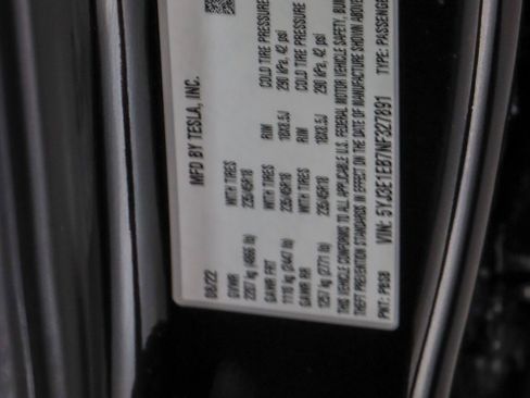 Used 2022 Tesla Model 3 Long Range AWD/4WD image 27