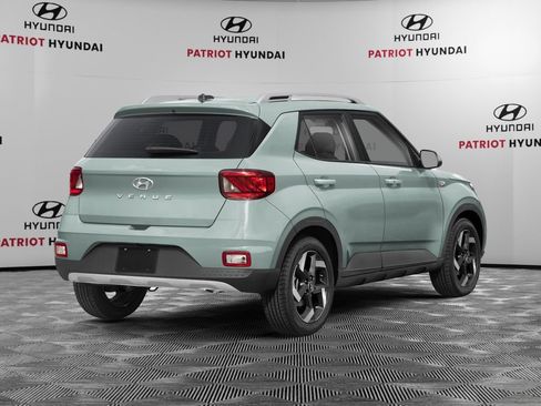 New 2026 Hyundai Venue SEL FWD image 2