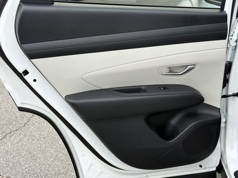 New 2026 Hyundai Tucson SEL image 22