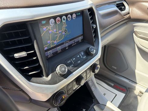 Used 2018 GMC Acadia SLT w/ LPO, Protection Package AWD/4WD image 13