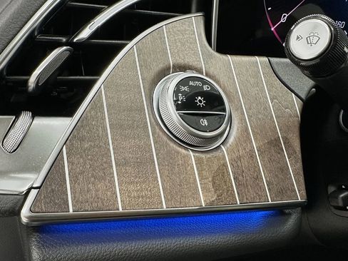 Used 2025 Mercedes-Benz E 350 Sedan image 35