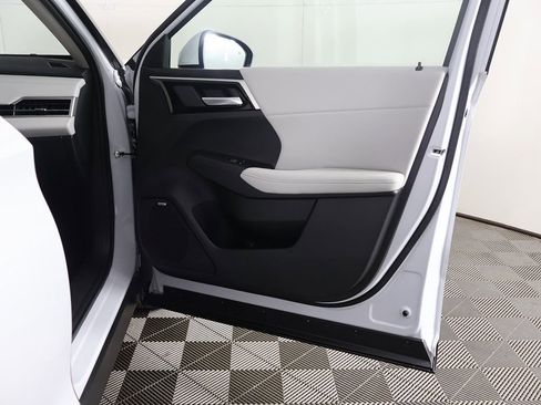 New 2026 Mitsubishi Outlander SE FWD image 26