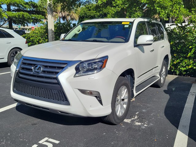Used 2018 Lexus GX 460 Premium w/ Premium Package AWD/4WD image 2