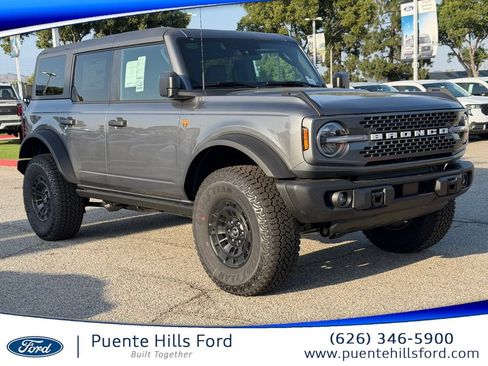 New 2026 Ford Bronco Badlands w/ Sasquatch Package AWD/4WD image 1