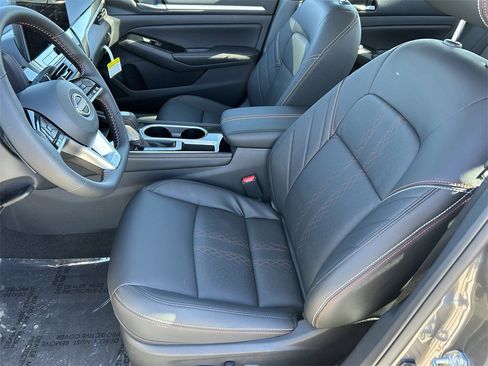 New 2025 Nissan Altima 2.5 SR w/ SR Premium Package image 16