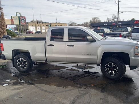 Used 2016 Chevrolet Silverado 1500 Custom w/ Custom Convenience Package AWD/4WD image 7