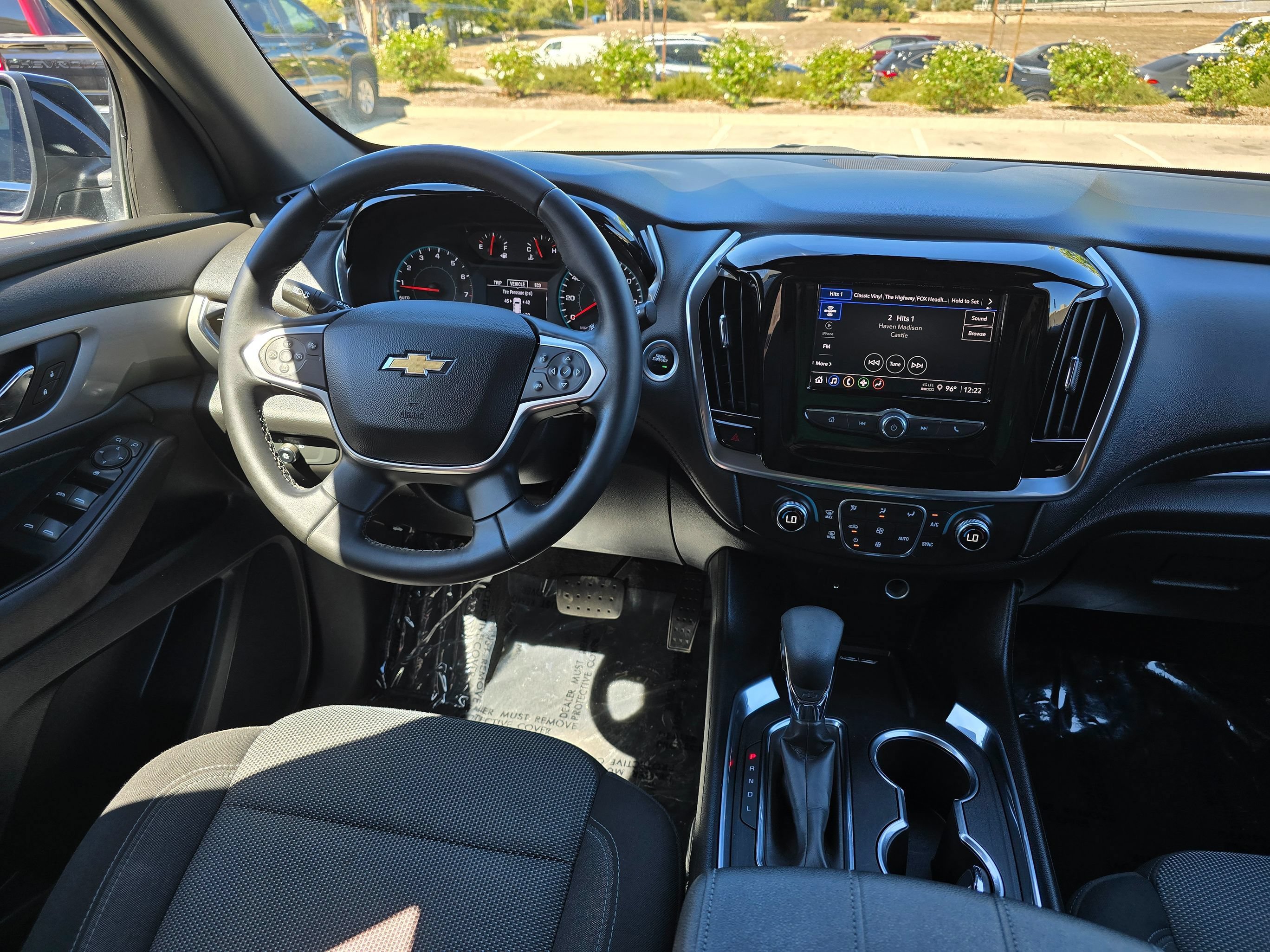 Used 2023 Chevrolet Traverse LT FWD image 25