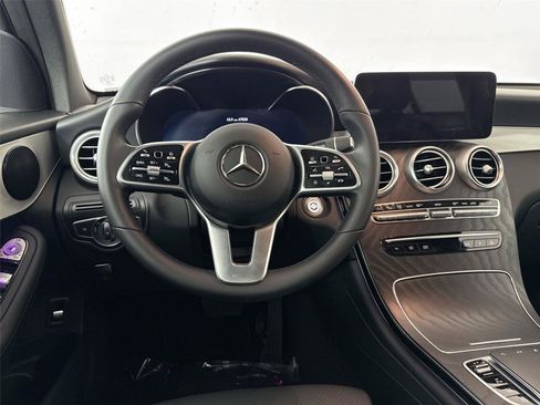 Used 2022 Mercedes-Benz GLC 300 image 31