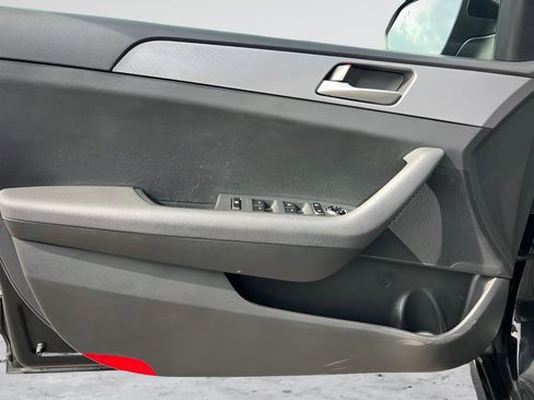 Used 2019 Hyundai Sonata SE image 34