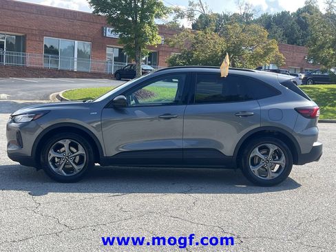 Certified 2025 Ford Escape ST-Line FWD image 24