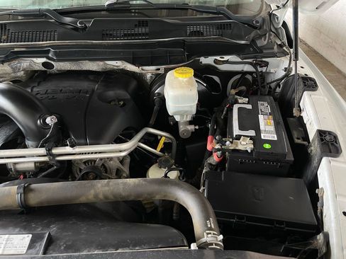 Used 2017 RAM 2500 Tradesman w/ Power & Remote Entry Group image 15