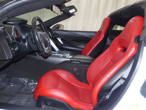 Used 2019 Chevrolet Corvette Stingray Coupe w/ Carbon Flash Badge Package RWD image 23