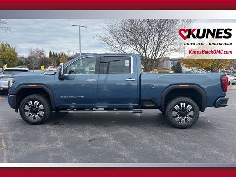 New 2026 GMC Sierra 3500 Denali w/ Denali Reserve Package image 10