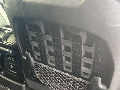 Used 2021 Jeep Wrangler Unlimited Rubicon image 34