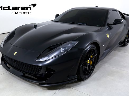 Used 2018 Ferrari 812 Superfast image 1