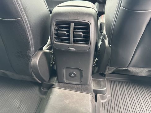Used 2024 Ford Escape ST-Line w/ Tech Pack #1 AWD/4WD image 13
