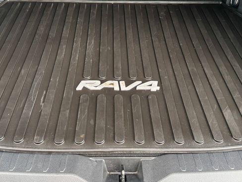 Used 2019 Toyota RAV4 LE w/ All Weather Liner Package AWD/4WD image 19
