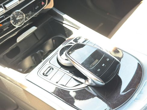 Used 2022 Mercedes-Benz G 550 image 24