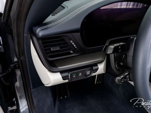 Used 2025 Porsche 911 Carrera GTS image 33