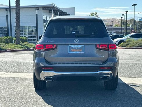 Used 2023 Mercedes-Benz GLB 250 image 7