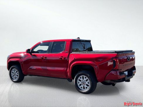 Certified 2025 Toyota Tacoma SR5 image 4