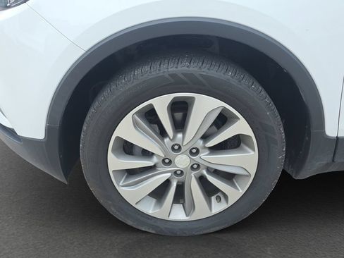Used 2020 Buick Encore Preferred FWD image 4
