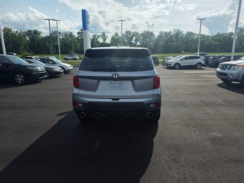 Certified 2023 Honda Passport EX-L image 4