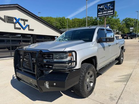 Used 2018 Chevrolet Silverado 1500 LTZ w/ LTZ Plus Package AWD/4WD image 5