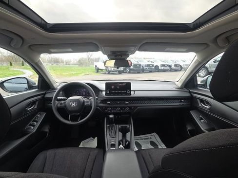 Used 2023 Honda Accord EX image 16