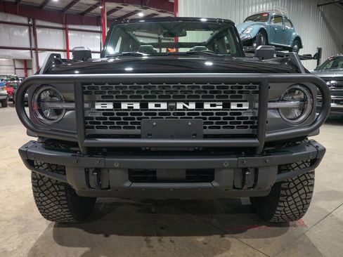 Used 2024 Ford Bronco Badlands image 13